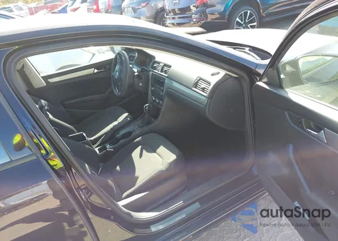 2012 Volkswagen Passat 2.5L S из США, поврежденный, VIN 1VWAP7A33CC014783